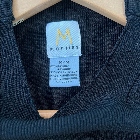 Mantles Lightweight Sleeveless Mockneck Turtleneck - Picture 3 of 4